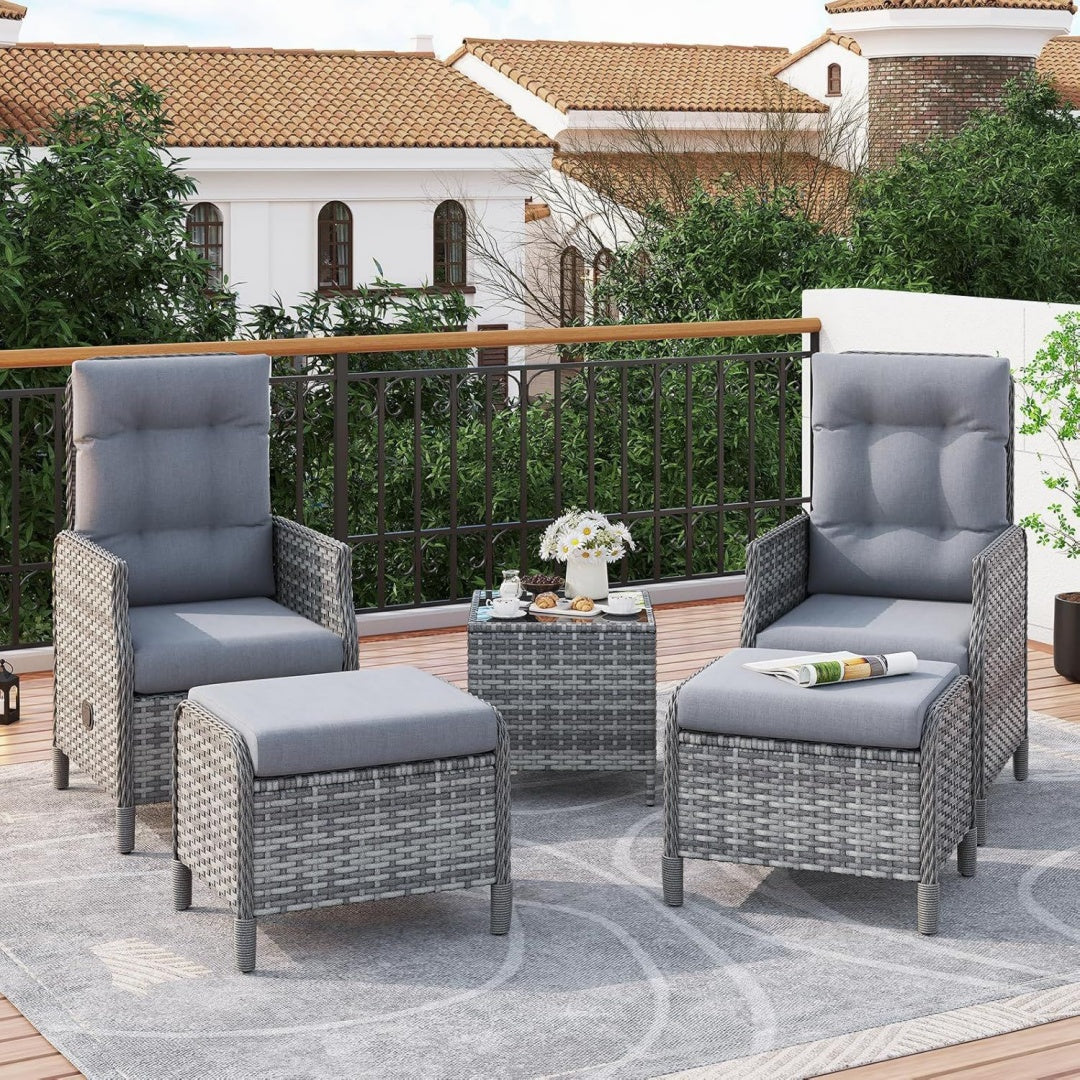 Gartenmoebel Set mit 2 Verstellbarem Sessel Grau rattan 2 Hocker Glastisch Wetterfest Lounge Moebel Outdoor mit Softkissen
